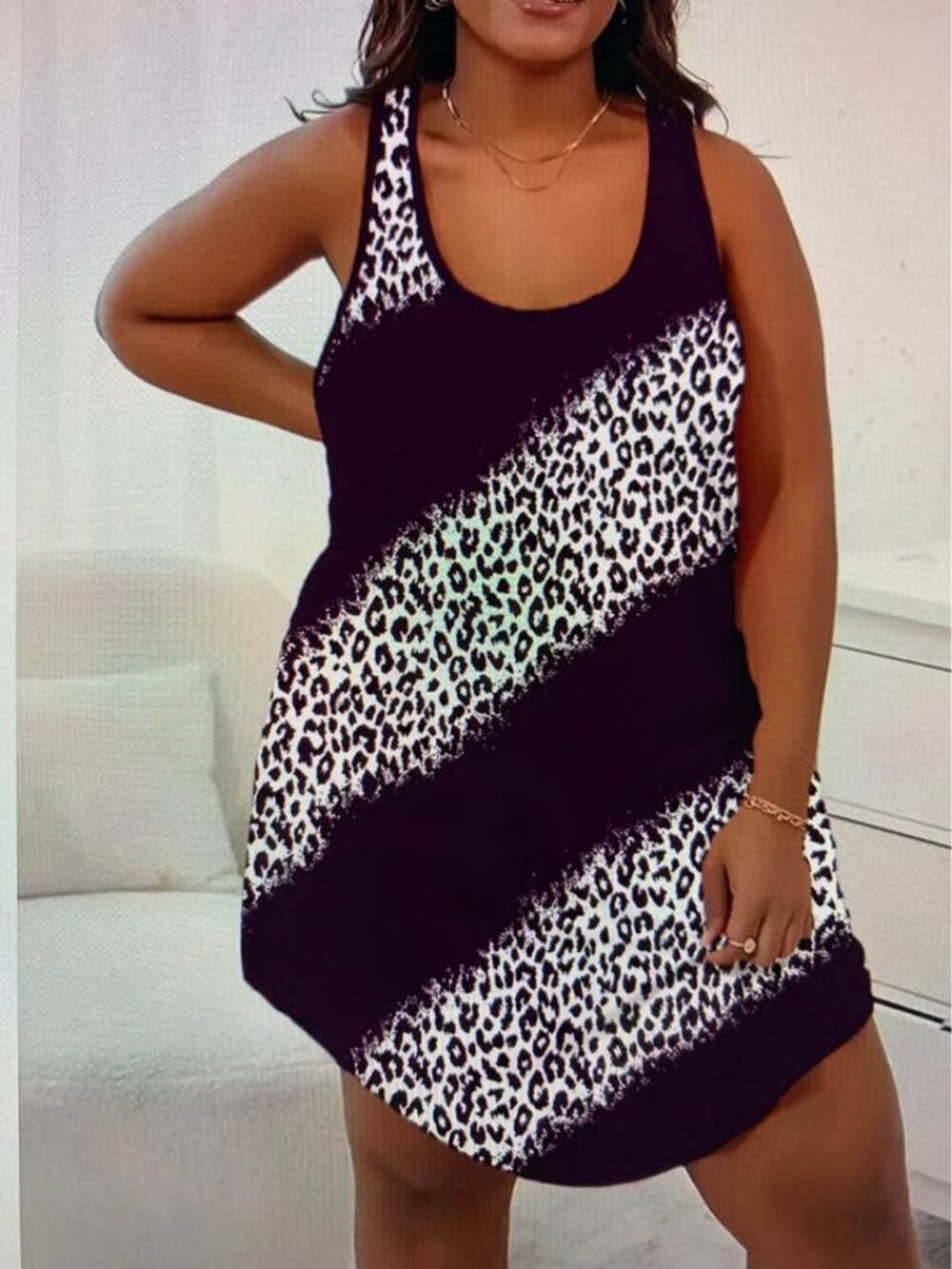 Ladies size 2XL elegant purple leopard print dress